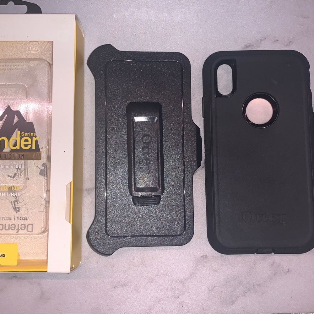 Otter box case for iPhone XS Max